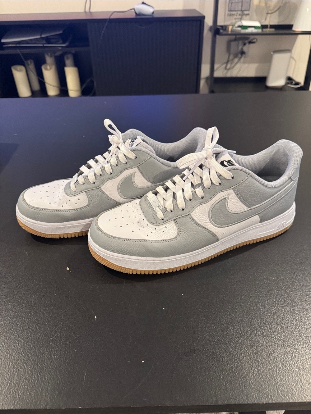 Nike Air Force 1 Low (NikeID) in Light Gray, White & Gum